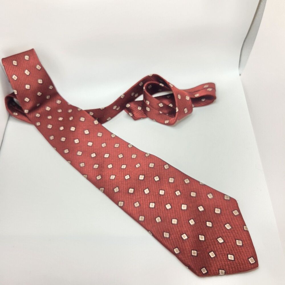 Geoffrey Beene Silk Necktie Geometric Diamond Foulard Red Beige Silver USA Made